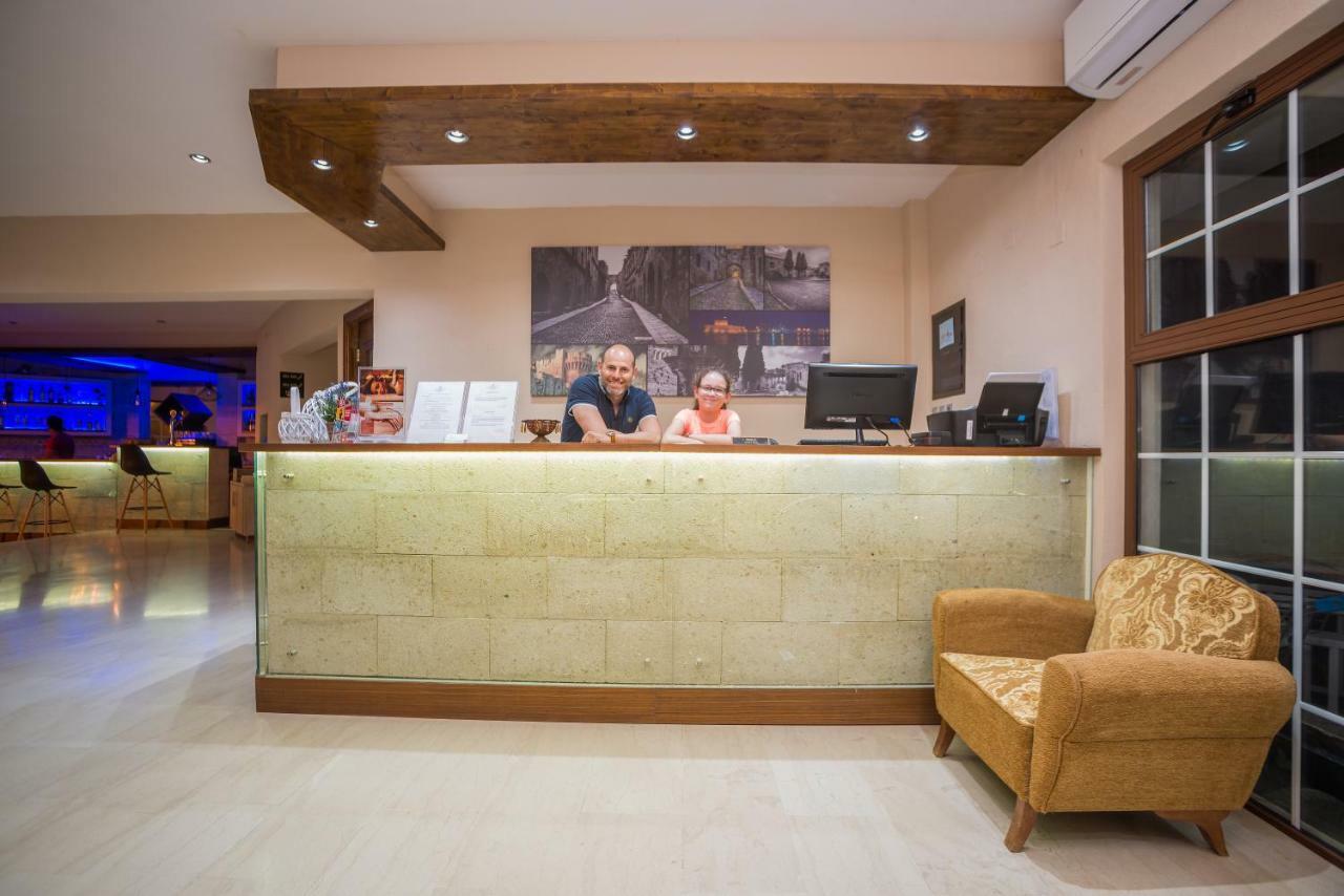 Aparthotel Maritina 3*